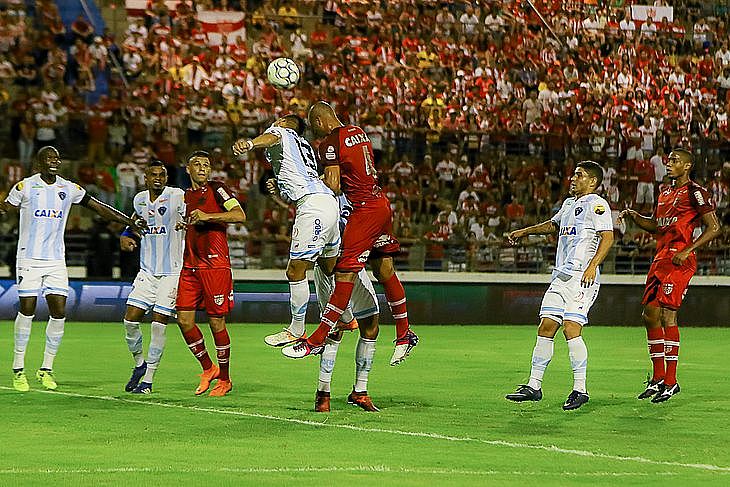CRB e Paysandu empataram em 1 a 1 no primeiro turno com dois gols no fim