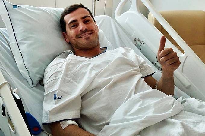 O goleiro Iker Casillas posta foto em redes sociais durante recuperação após sofrer infarto