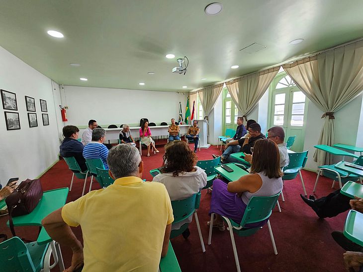 A reunião aconteceu nesta quarta-feira (01) na sede da Aliança Comercial, no Centro.