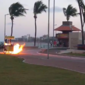 Vídeo: carrinho de churros pega fogo em ciclovia na Jatiúca 