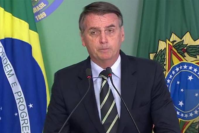 Presidente Jair Bolsonaro assina decreto sobre registro, posse e venda de armas de fogo e munição 