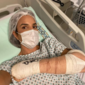 Ivete Sangalo passa por cirurgia no braço em hospital de Salvador 