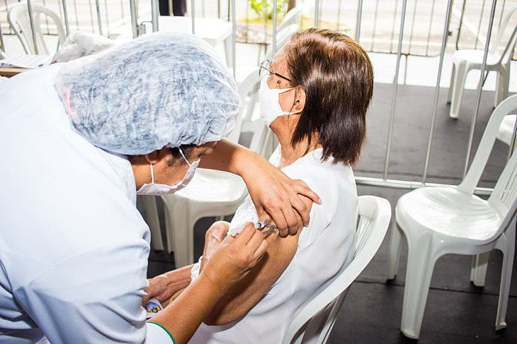 SMS divulga que mais de 10 mil pessoas foram vacinadas contra a Covid com a quarta dose