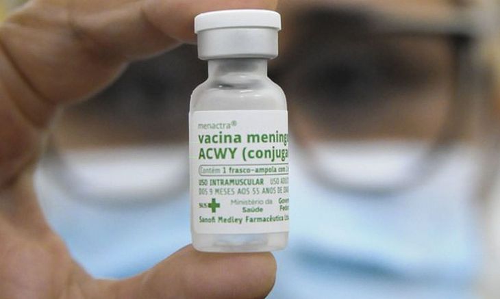Vacina contra a Meningite