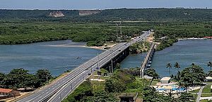 Superintendência Regional do Trabalho e Emprego em Alagoas embarga obra da Ponte Divaldo Suruagy após queda de funcionário