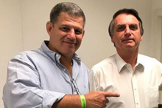 O agora ex-ministro Gustavo Bebianno e o presidente Jair Bolsonaro 