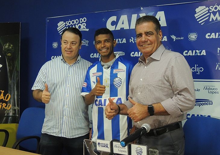 Superintendente de futebol Fabiano Melo (Esquerda), Pio e Raimundo Tavares, presidente do Conselho Deliberativo
