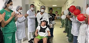 Após sete meses de internação, criança de 8 anos recebe alta no Hospital da Criança de Alagoas