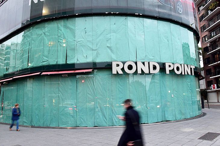 Rond Point, cafeteria de Buenos Aires; tradicional estabelecimento foi fechado em julho