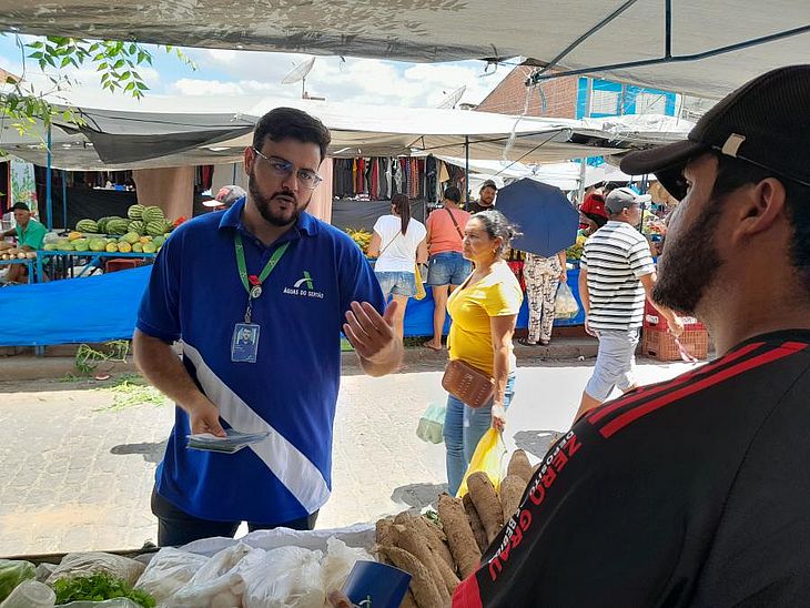 Governo de Alagoas realiza ação itinerante para ampliar acesso à tarifa social de água em Pão de Açúcar