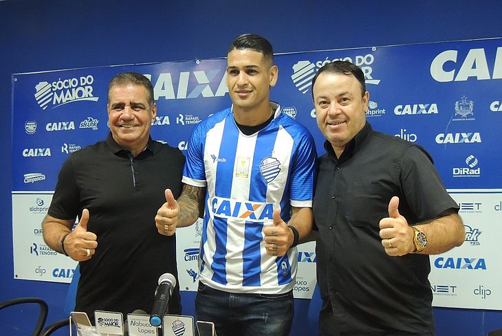 Raimundo Tavares (esquerda), Matheus Lopes e Fabiano Melo