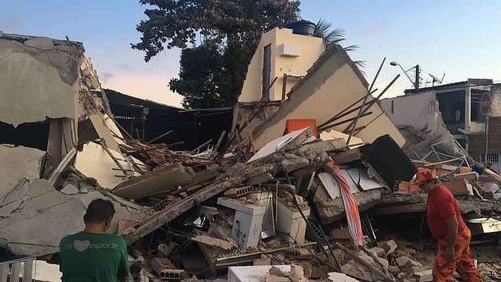 Desabamento de duplex deixou seis pessoas feridas na Parangaba