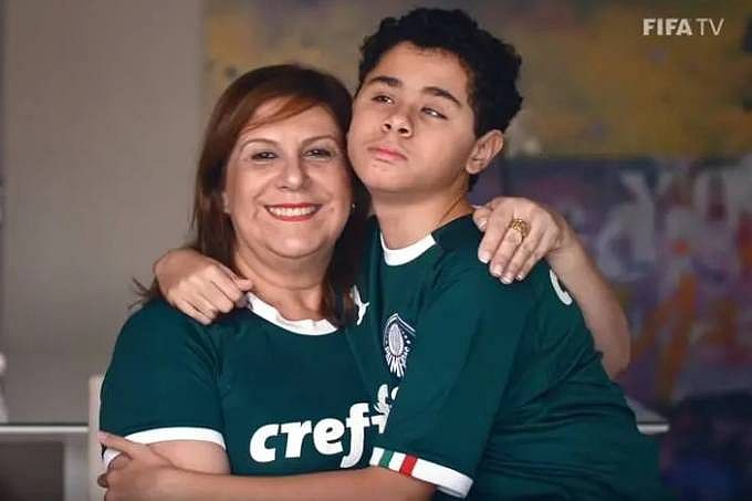 Silvia Grecco e o filho Nickollas, torcedores do Palmeiras 