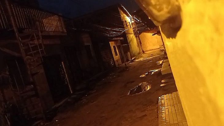 Tiroteio no Clima Bom assustou os moradores na madrugada desta segunda-feira, em Maceió