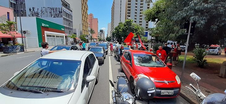 Manifestação contra o governo de Jair Bolsonaro, em Campinas 
