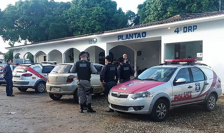 Um dos presos foi levado para a delegacia de Arapiraca