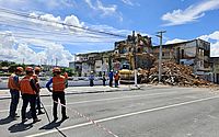 VÍDEO: começa a demolição da estrutura do antigo Hotel Atlântico; confira imagens internas