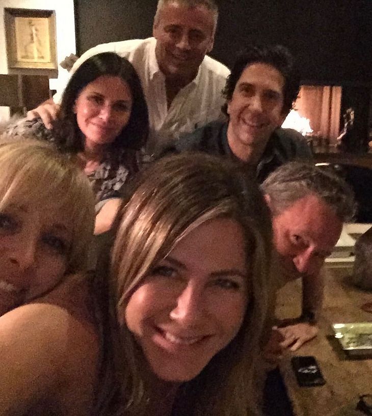 Jennifer Aniston e atores de Friends