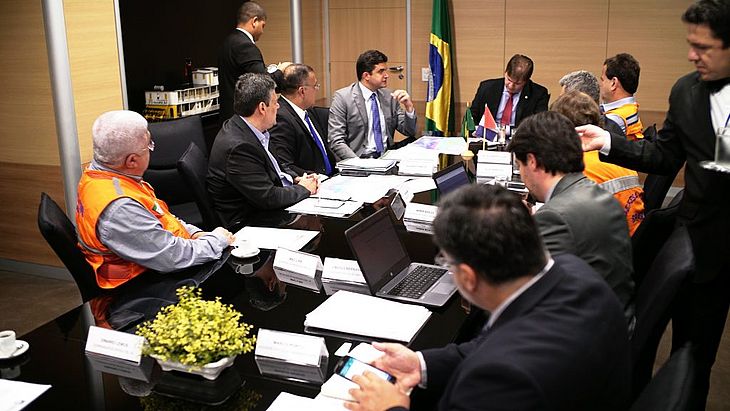 Em Brasília, Rui Palmeira garante aluguel social para moradores das áreas afetadas no Pinheiro, Mutange e Bebedouro