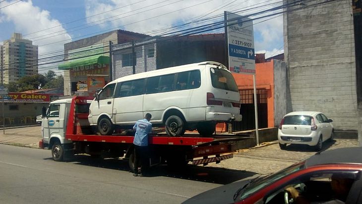 SMTT combate transportes clandestinos em Maceió