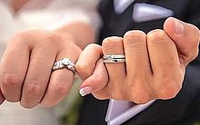 Brasileiros casam mais tarde e ficam juntos por menos tempo, diz IBGE