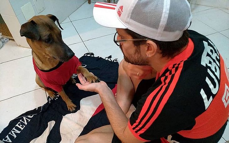 Torcedor rifa ingresso da Libertadores para tratar cão com câncer