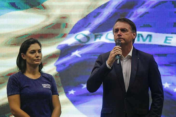 O presidente da República, Jair Bolsonaro, em culto na Igreja Batista Atitude, acompanhado da esposa, Michelle Bolsonaro