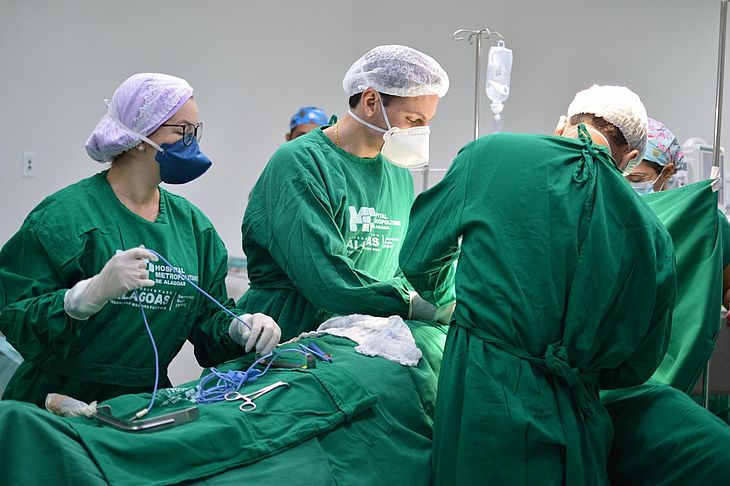 Após retomada, programa de reconstrução mamária realiza 13 cirurgias em dois meses.