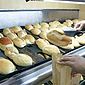 Gastos com pão francês podem consumir até 16% dos salários dos brasileiros
