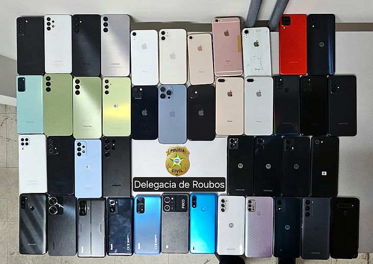 Polícia Civil vai devolver aos proprietário 43 celulares recuperados em Maceió