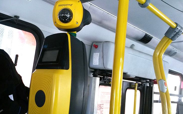 Biometria facial está sendo usada nos ônibus do Sistema Integrado de Mobilidade de Maceió (SIMM) para coibir fraudes.