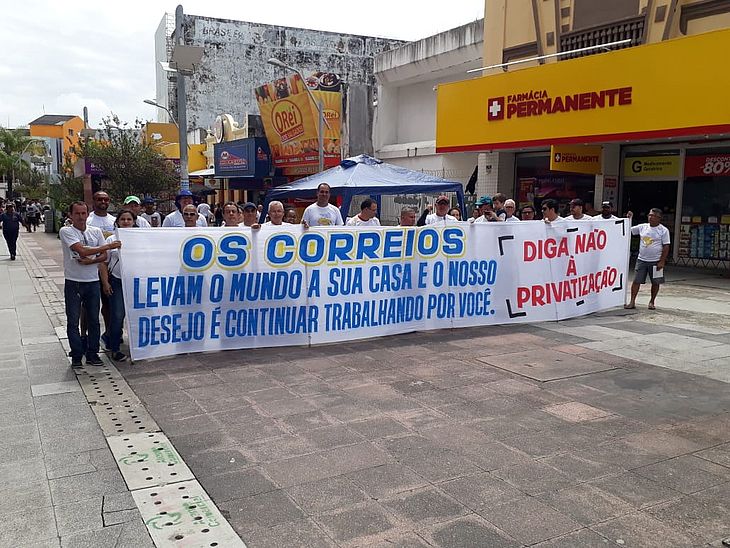 Manifestação em AL contra privatização dos Correios 