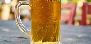 Cerveja dá barriga? Conheça os mitos e as verdades sobre a bebida