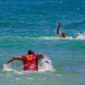 Guarda-vidas salvam pai e filho de afogamento na Praia do Francês