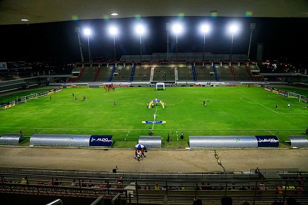 Reunião discutiu o retorno gradual do público aos jogos realizados no Estádio Rei Pelé
