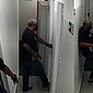 Imagens mostram policial aposentado armado 'caçando' ex-mulher no trabalho após divórcio