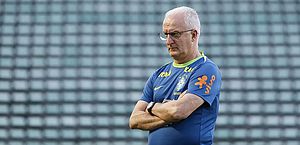 Eliminatórias: Dorival espera jogo complicado contra seleção peruana