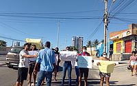 Polícia rebate versão de família de baleado na Vila Emater; protesto em favor do jovem bloqueou trânsito em Jacarecica 