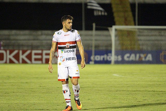 Lucas Mendes é mais uma revelação das categorias de base do São Paulo e já passou por São Bento, Santo André e Sertãozinho
