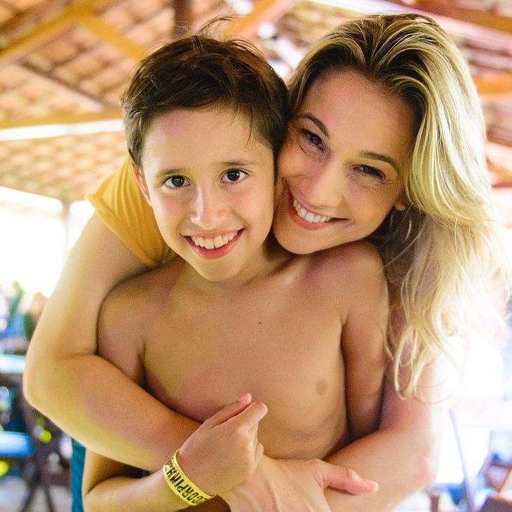 Fernanda Gentil e o filho